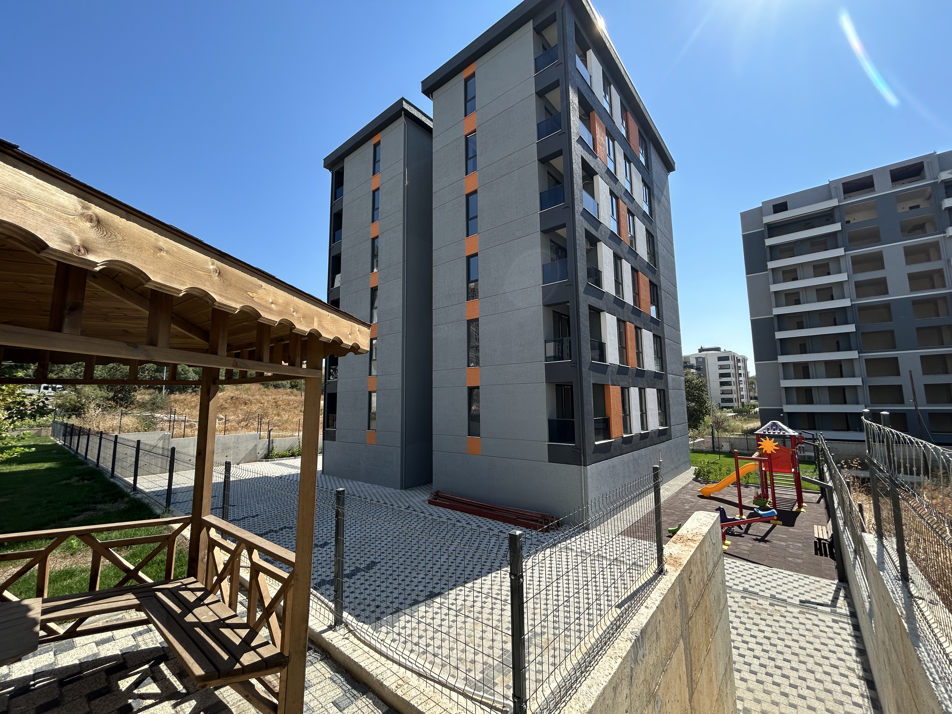Kızılcık Öncü Apartmanı